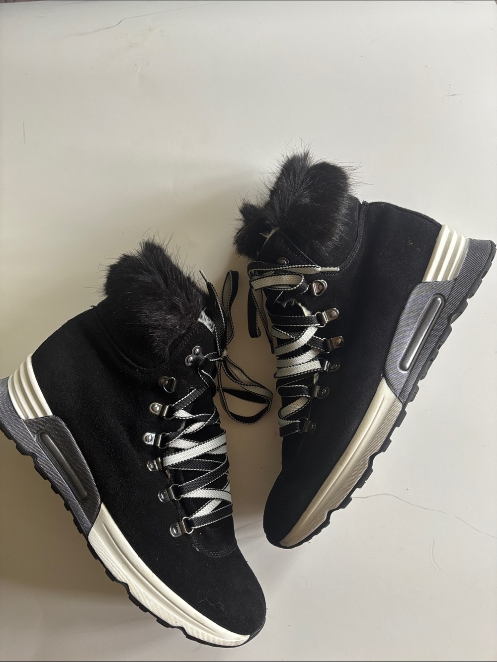 Women's Black Faux-Fur Lace-Up Winter Boots